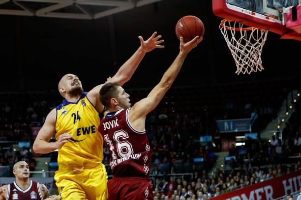 在拦截与传 在拦截与传