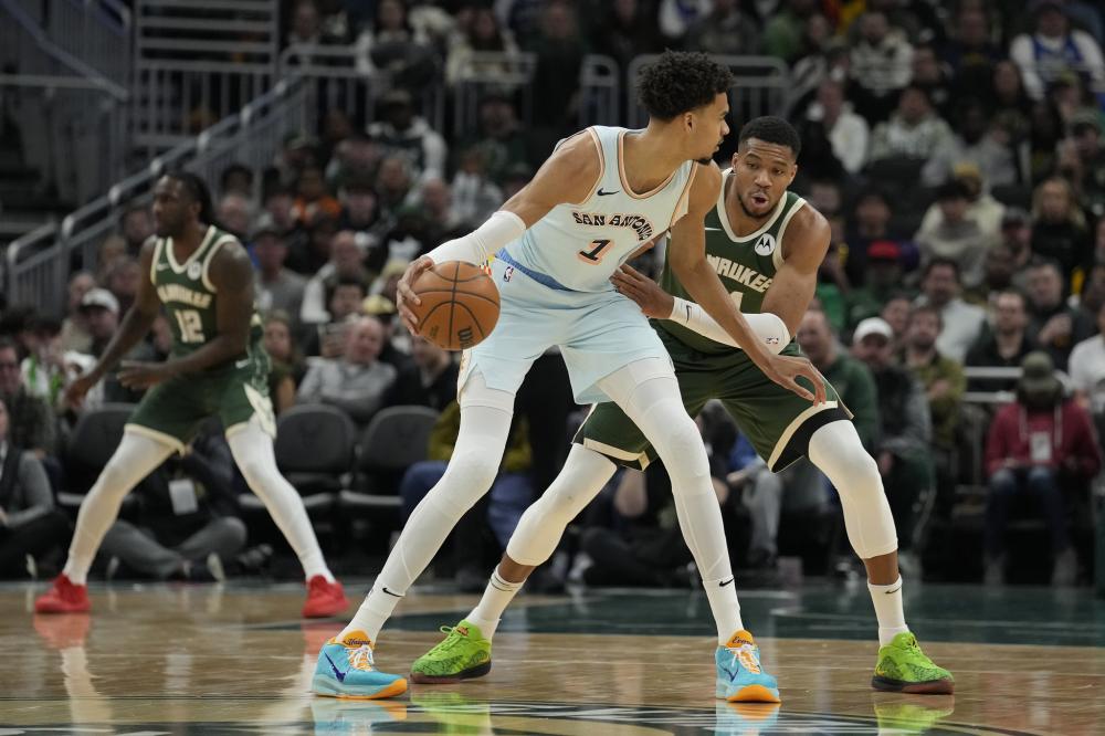 他在发球局 他在发球局