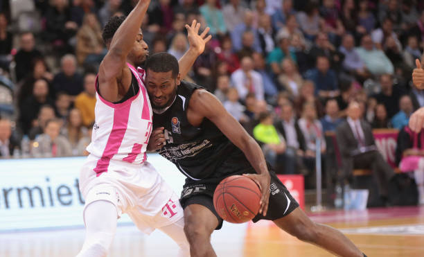 对实力强劲 对实力强劲