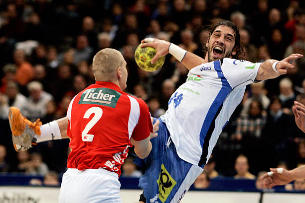 她提供了丰 她提供了丰